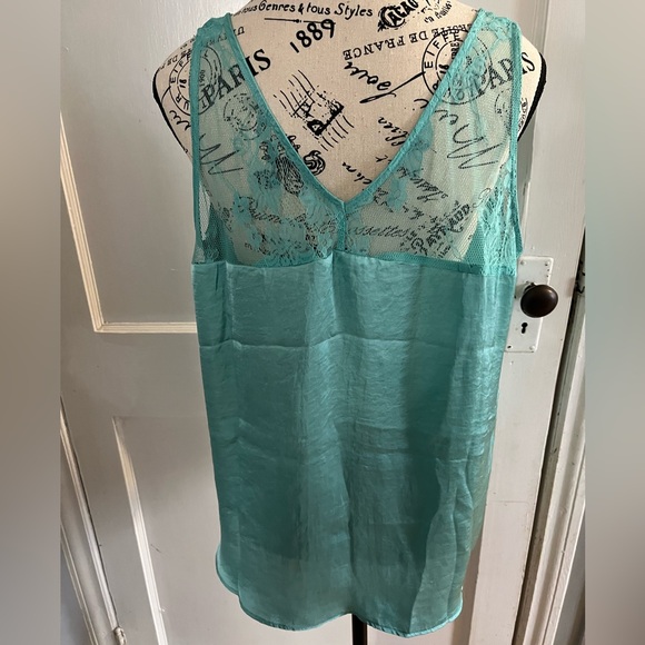 NWT Teal blouse tank with soft lace, satin feel - Picture 2 of 5